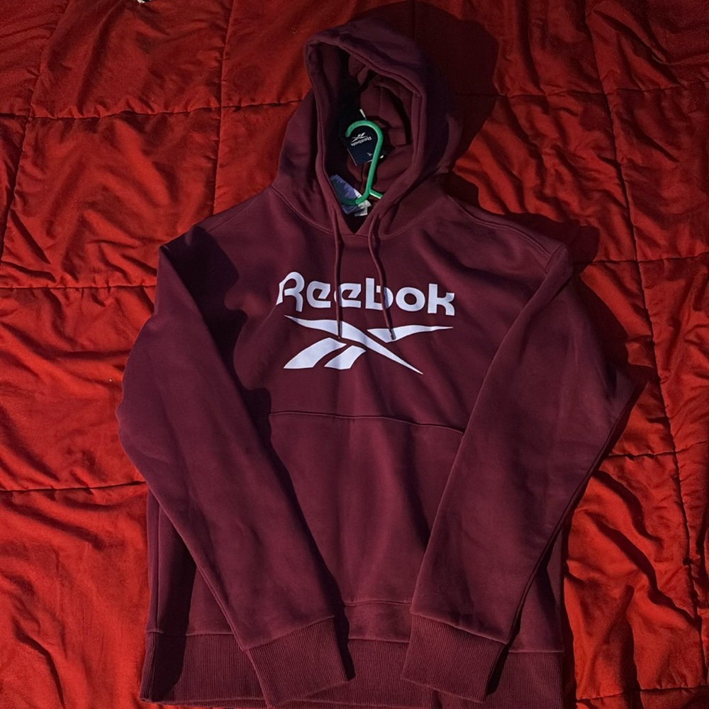 Reebok Sweatshirt with hood